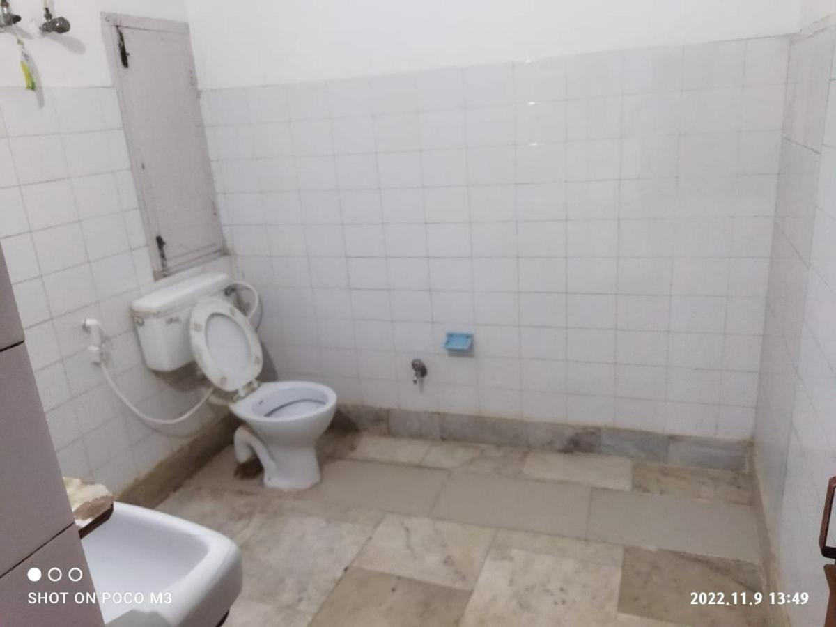 Hotel Well Inn Puri Luaran gambar